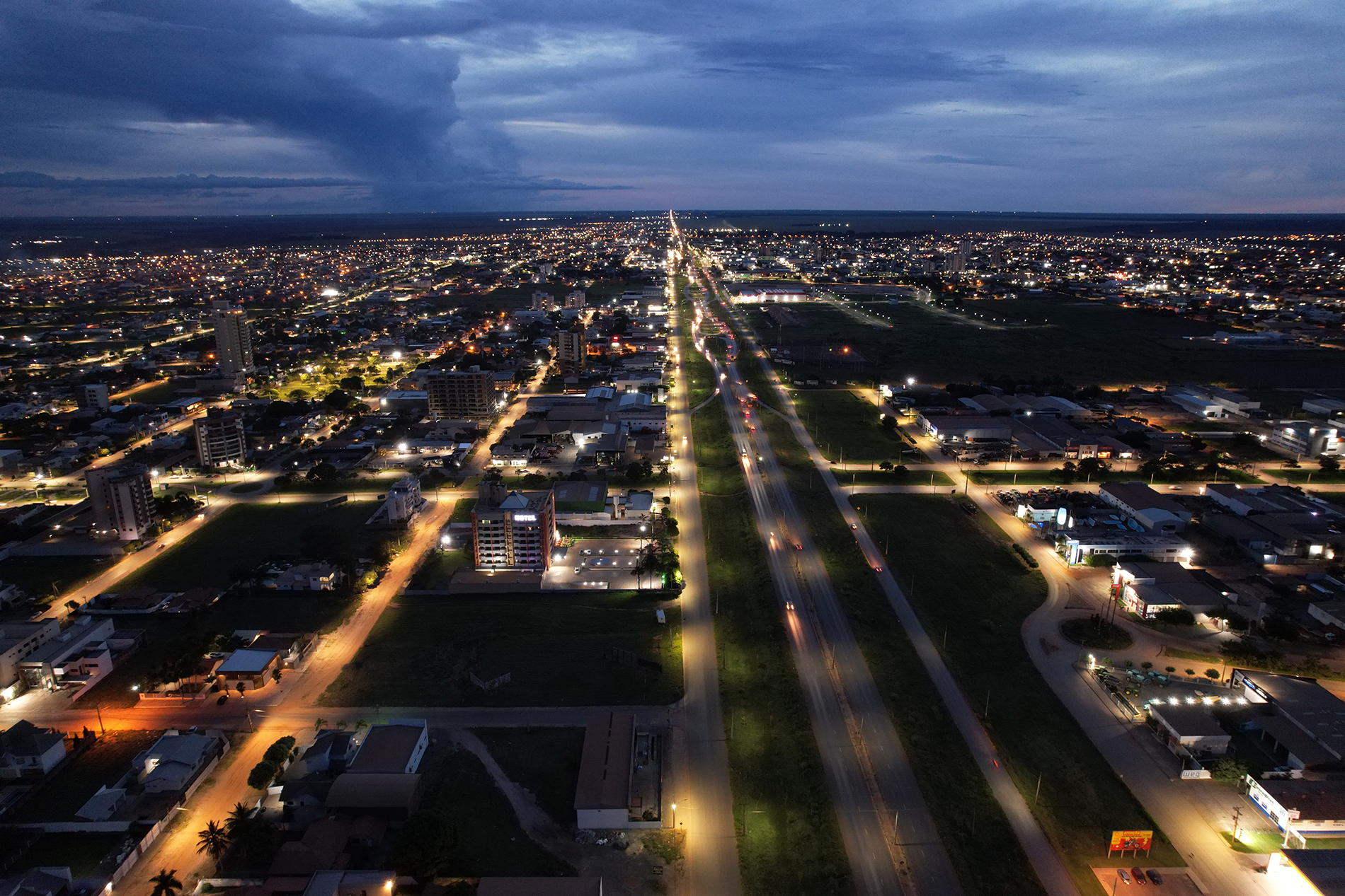 Mercado Imobiliário e crescimento populacional de Luiz Eduardo Magalhães